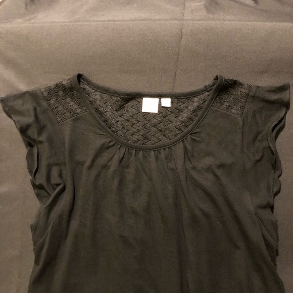 GAP- LACE AND COTTON TEE - Picture 4 of 8